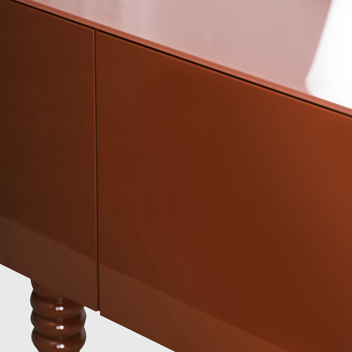 Multileg Cabinet, High Gloss Berry Red