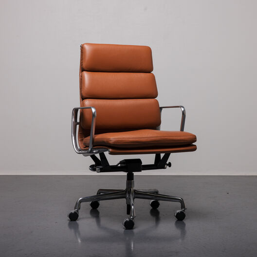 Eames Soft Pad Executive Chair, Polished Aluminium, Stow Sundance Leather