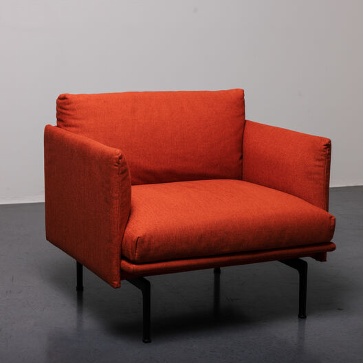 Outline Studio Chair, Black, Vancouver
