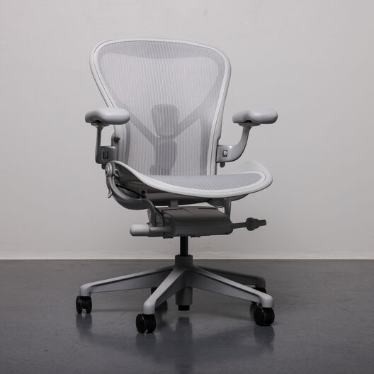 Aeron Chair, Medium (B), Mineral