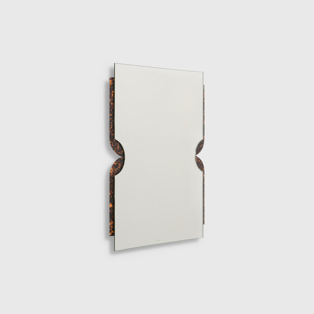 Petal Mirror, Havana