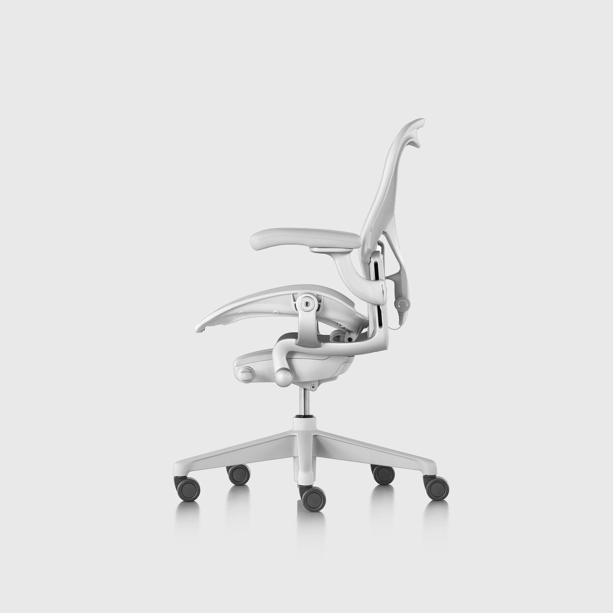 Aeron Chair, Size B, Mineral