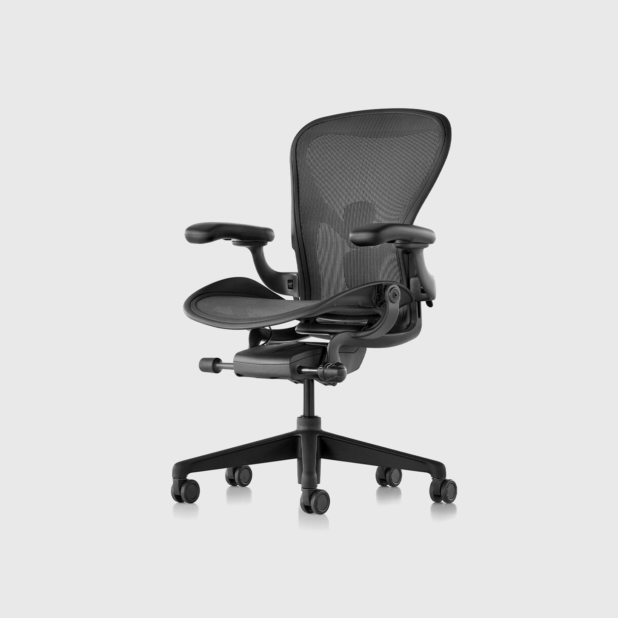 Aeron Chair, Size C, Graphite