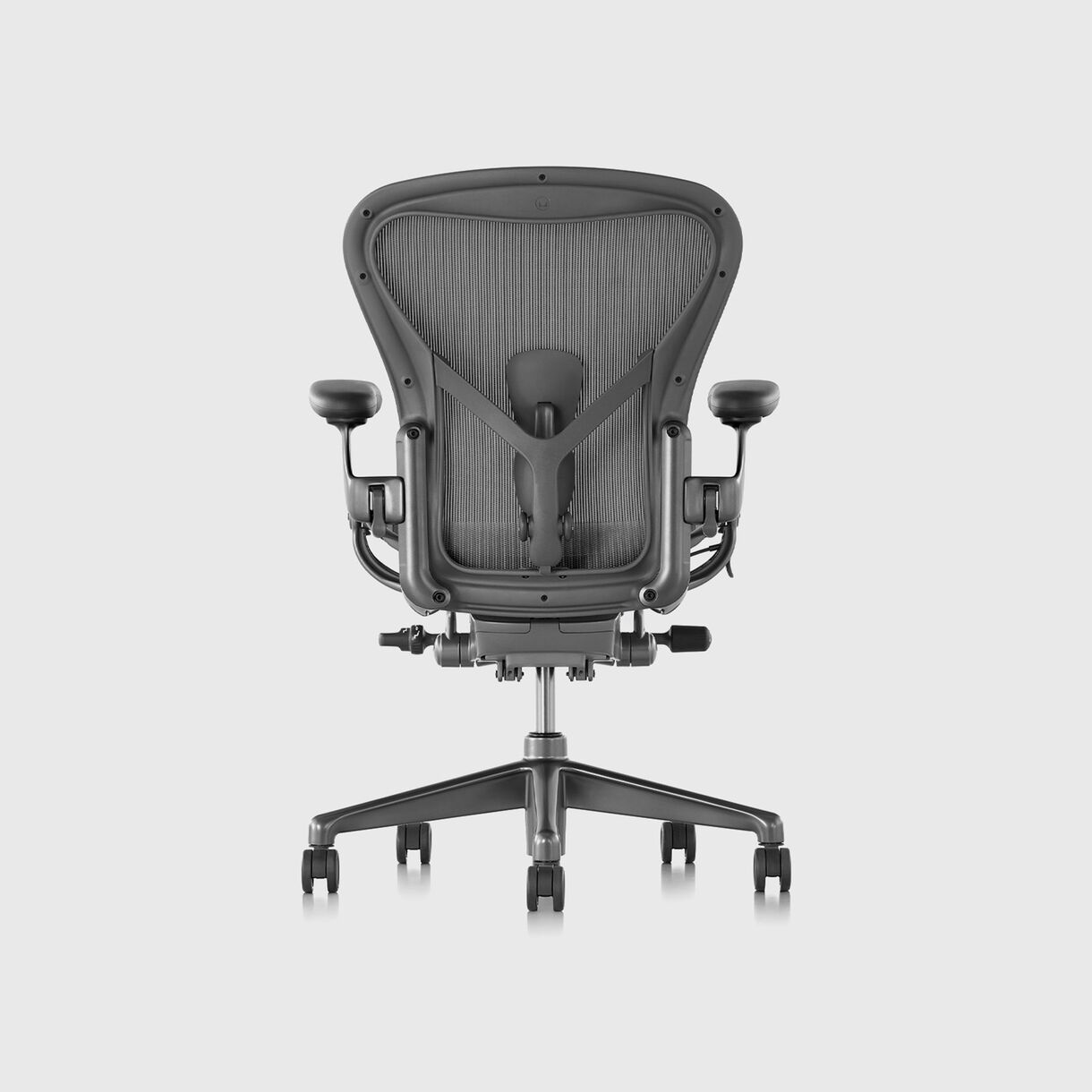 Aeron Chair, Size C, Carbon