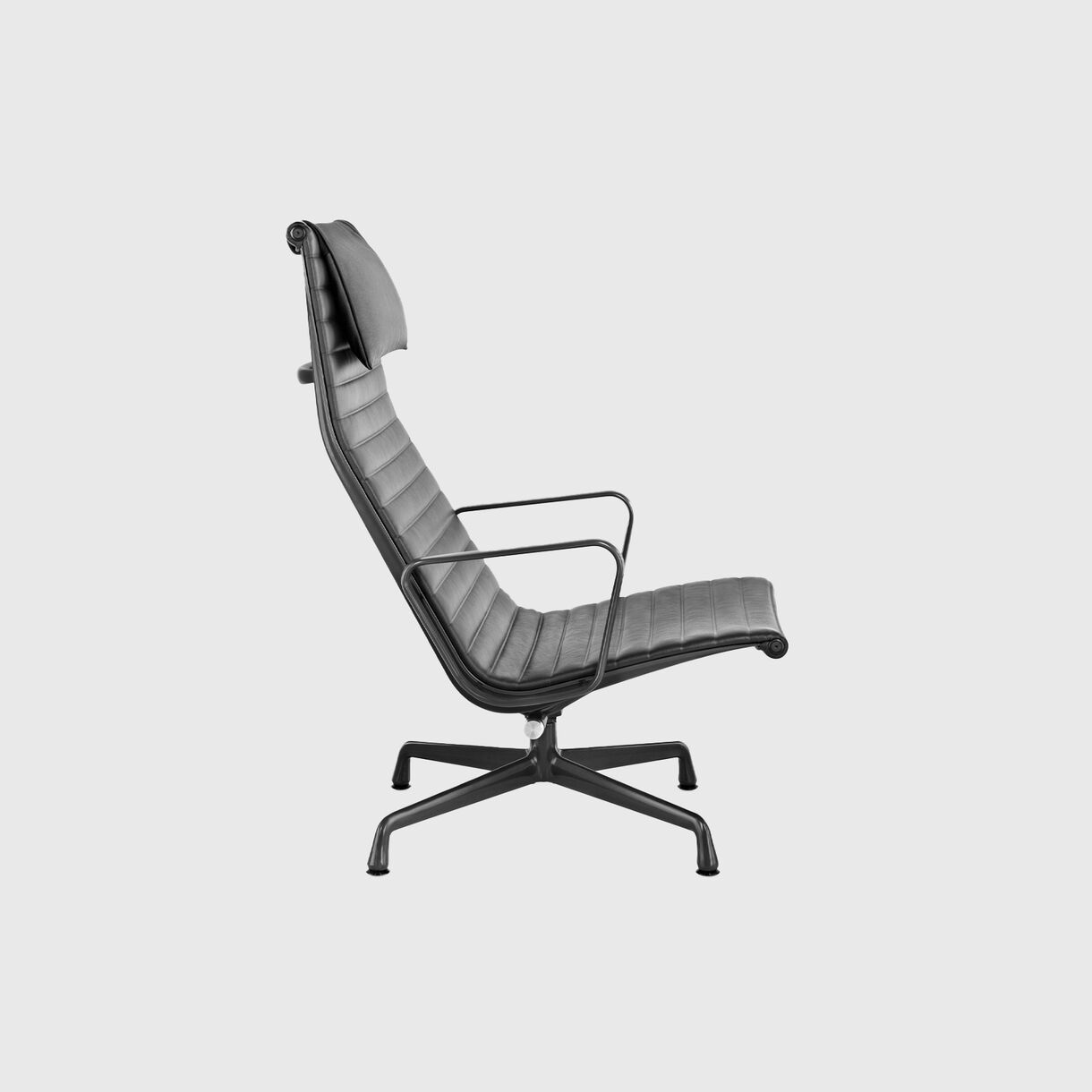 Eames Aluminium Group Lounge Chair