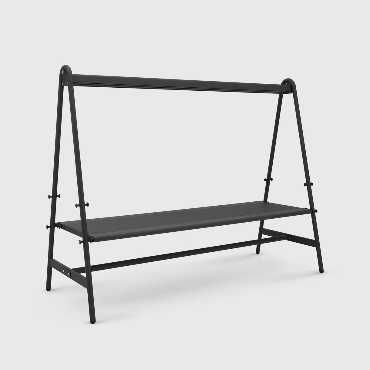 AMAi, Black