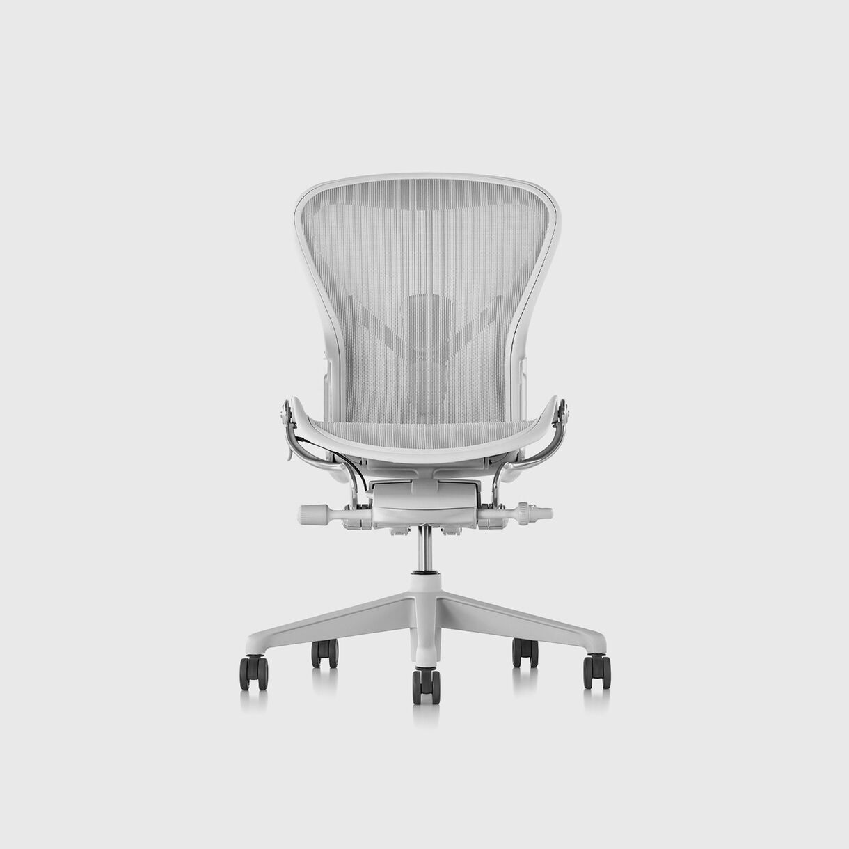 Aeron Chair, Size B, Carbon, No Arms