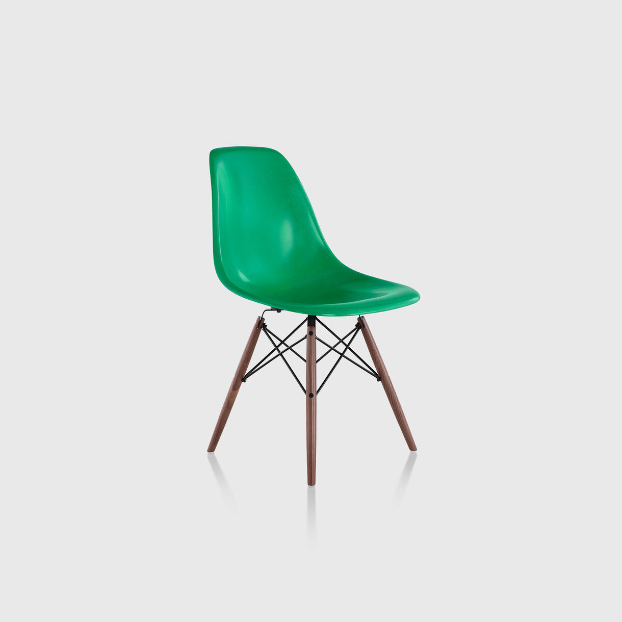 Eames Moulded Fibreglass Side Chair, Dowel Base