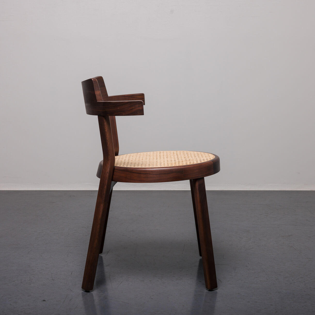 Pagoda Chair Cane, Walnut