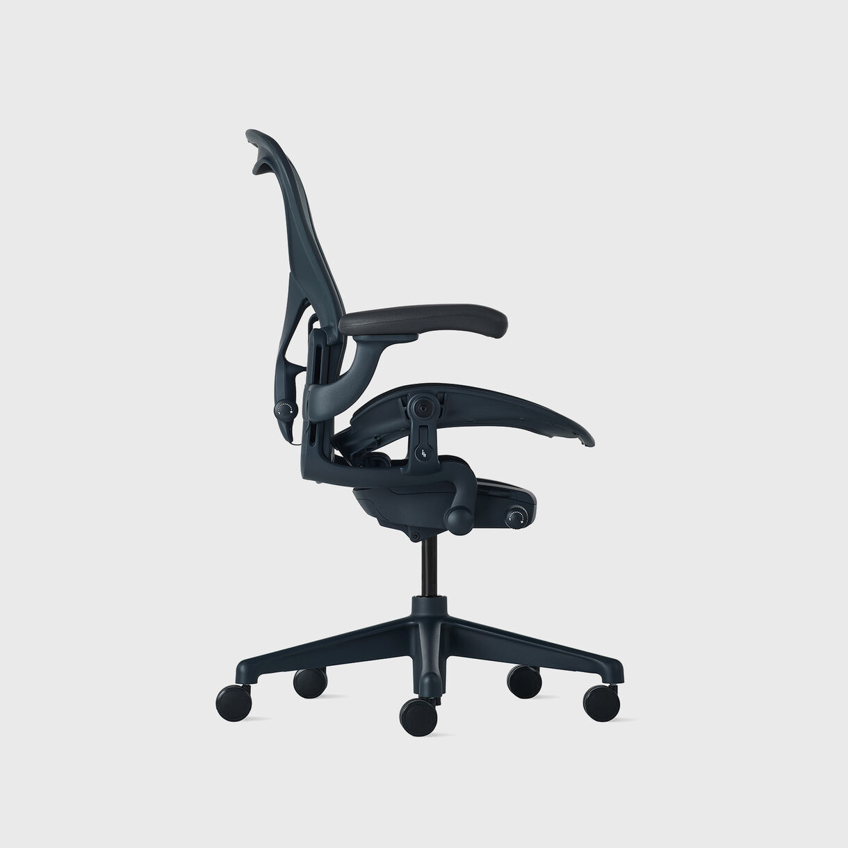 Aeron B, Nightfall, SL, Side