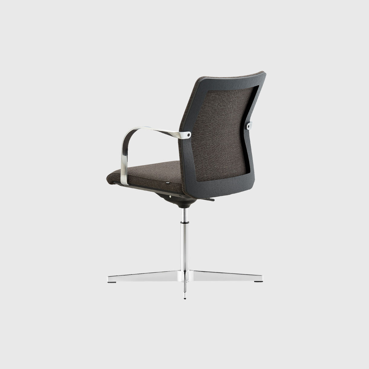 MN1 X-Base Armchair