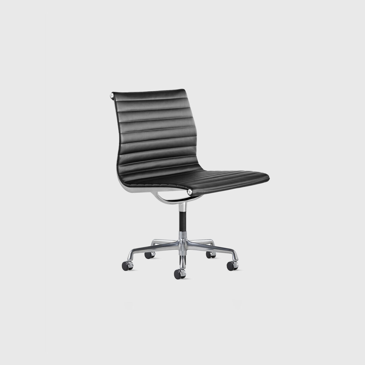 Eames Aluminium Group Management Chair