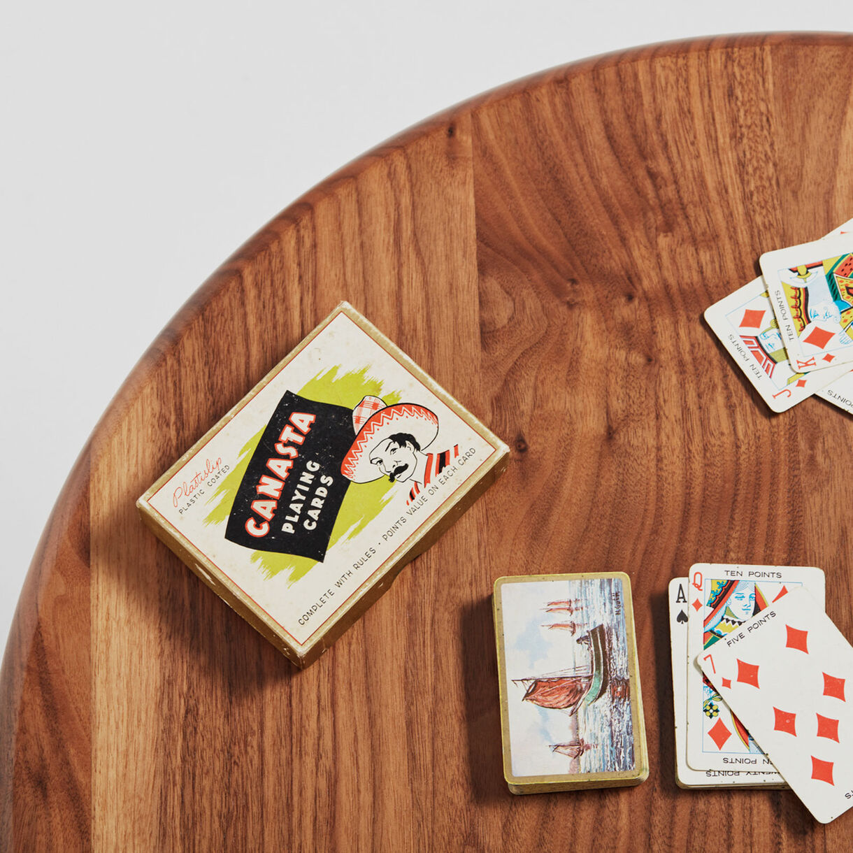 Derlot Editions Yeti Table Living Edge