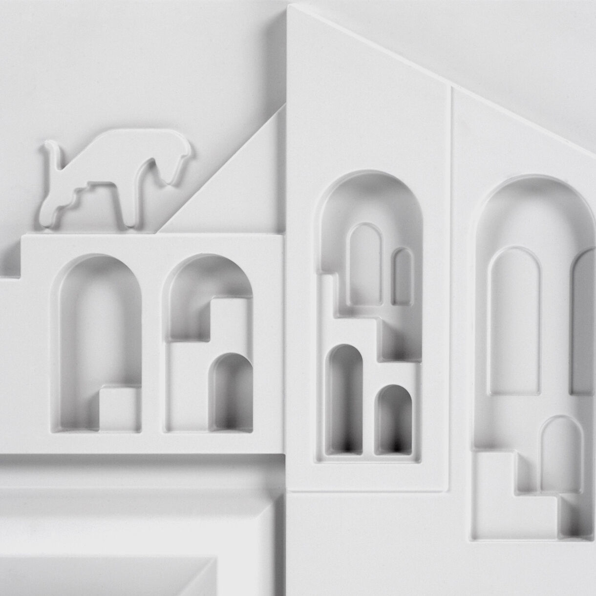 Tout Va Bien in White