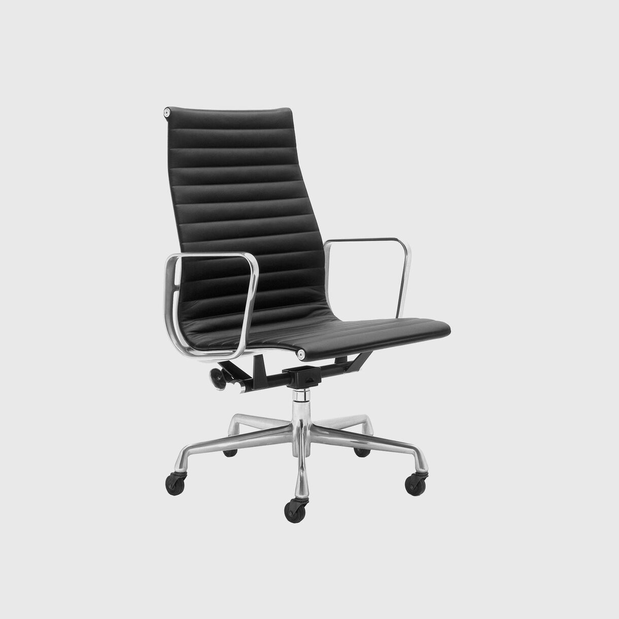 Eames Aluminium Group Executive Chair