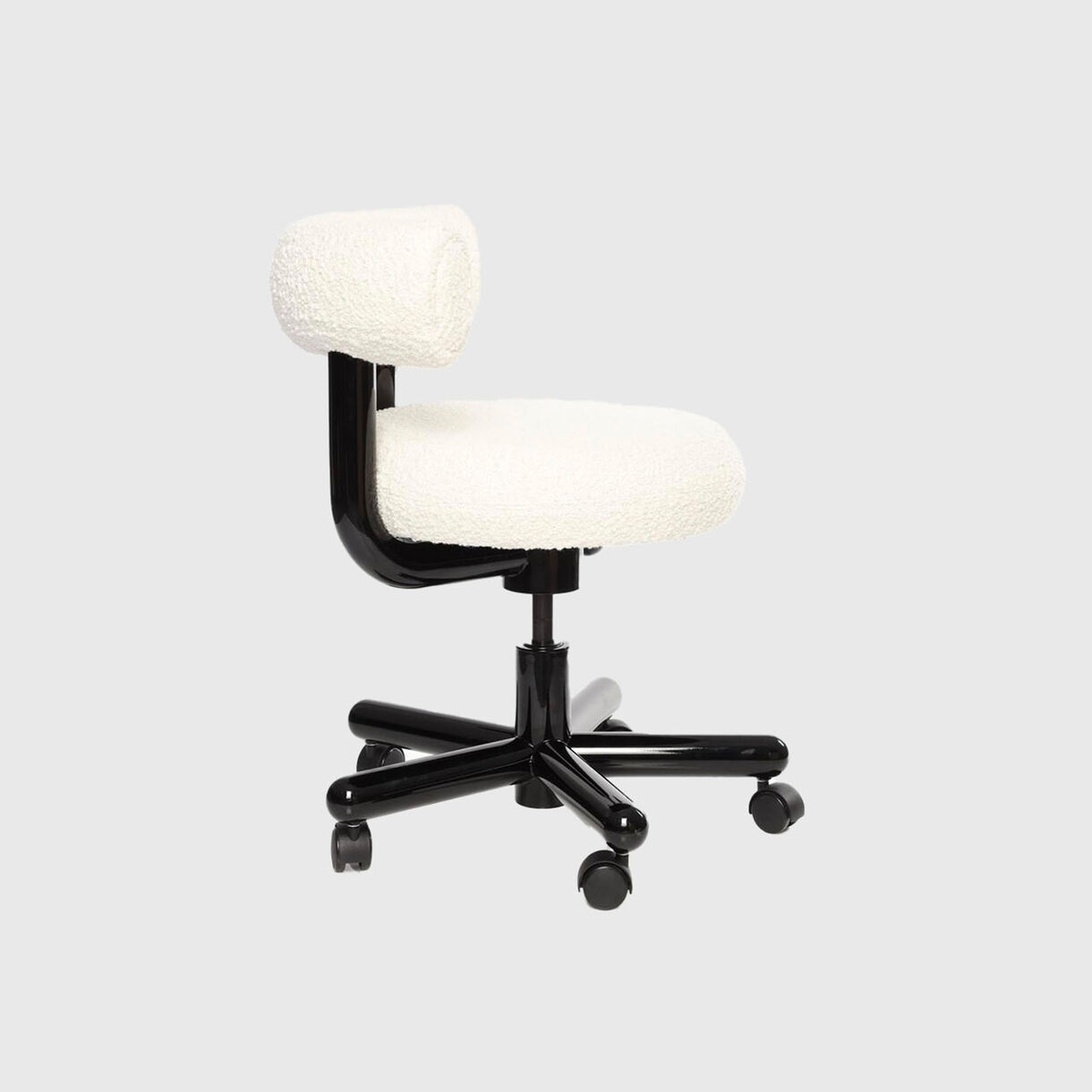 Fat Work Chair, Elle 200 on Black Base Castors