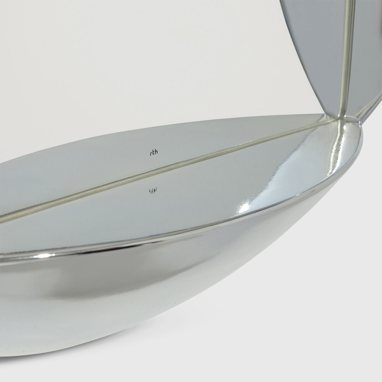 Gotchi Mirror, Chrome