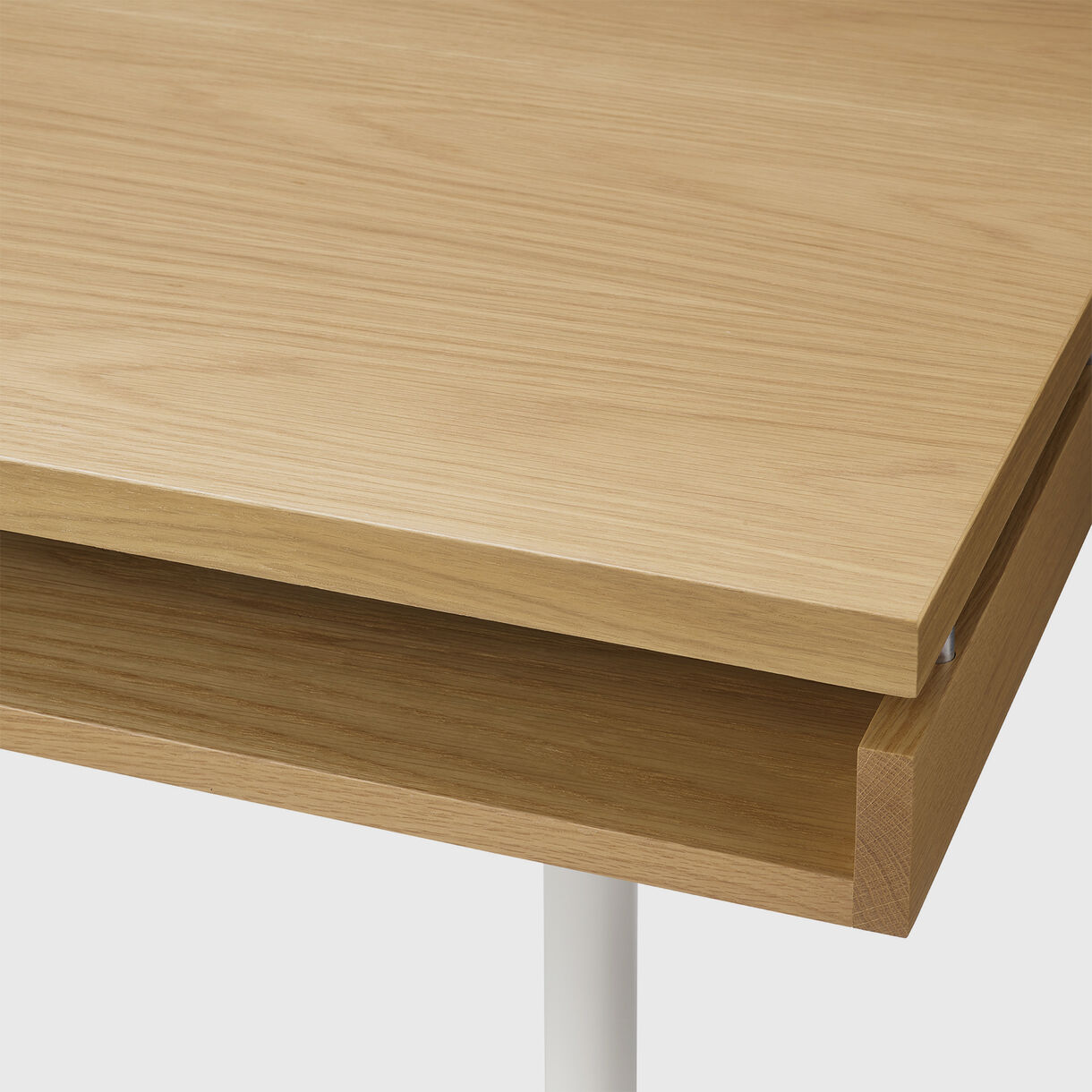 Eames 2500 Executive Desk, White Oak