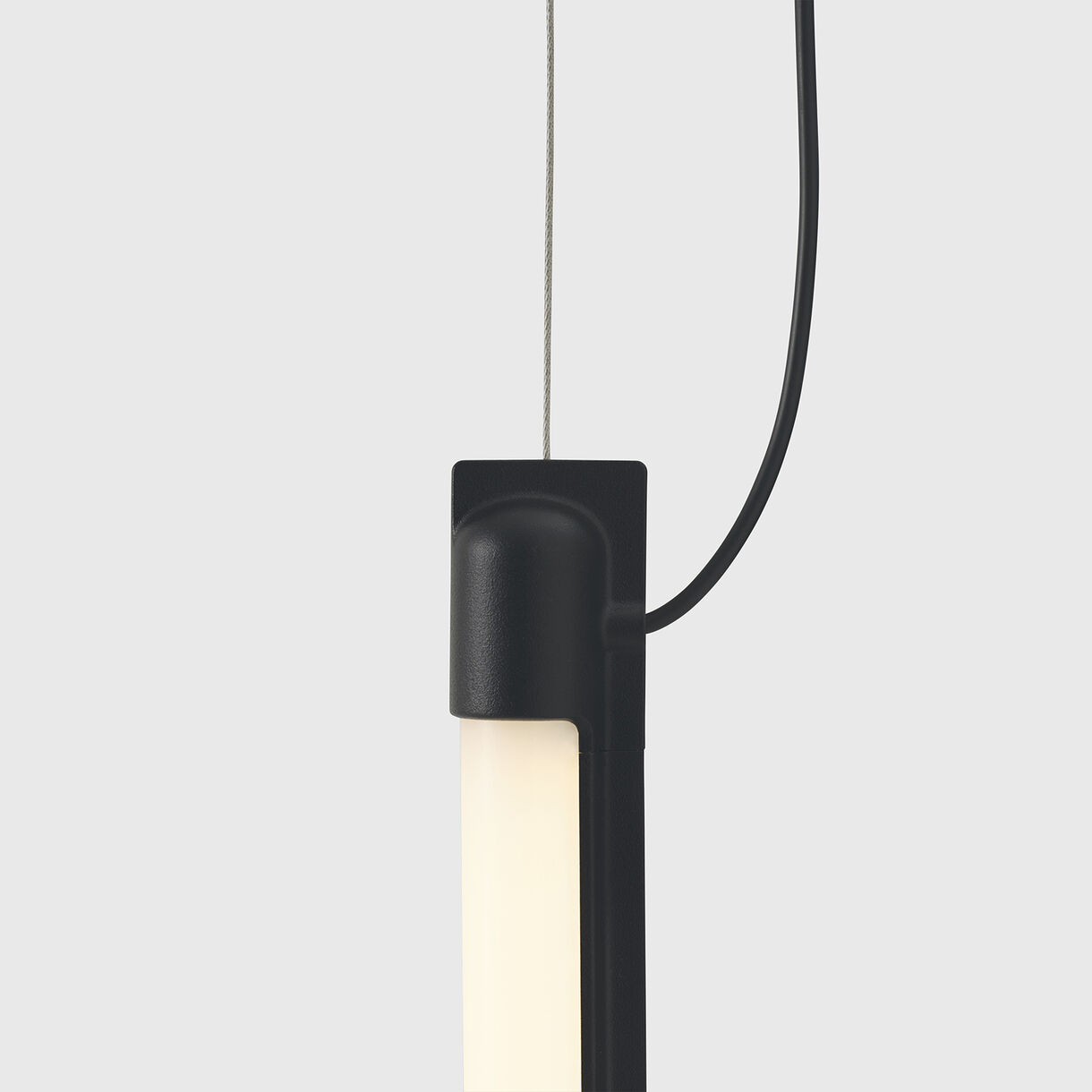 Fine Suspension Lamp, 600mm, Black