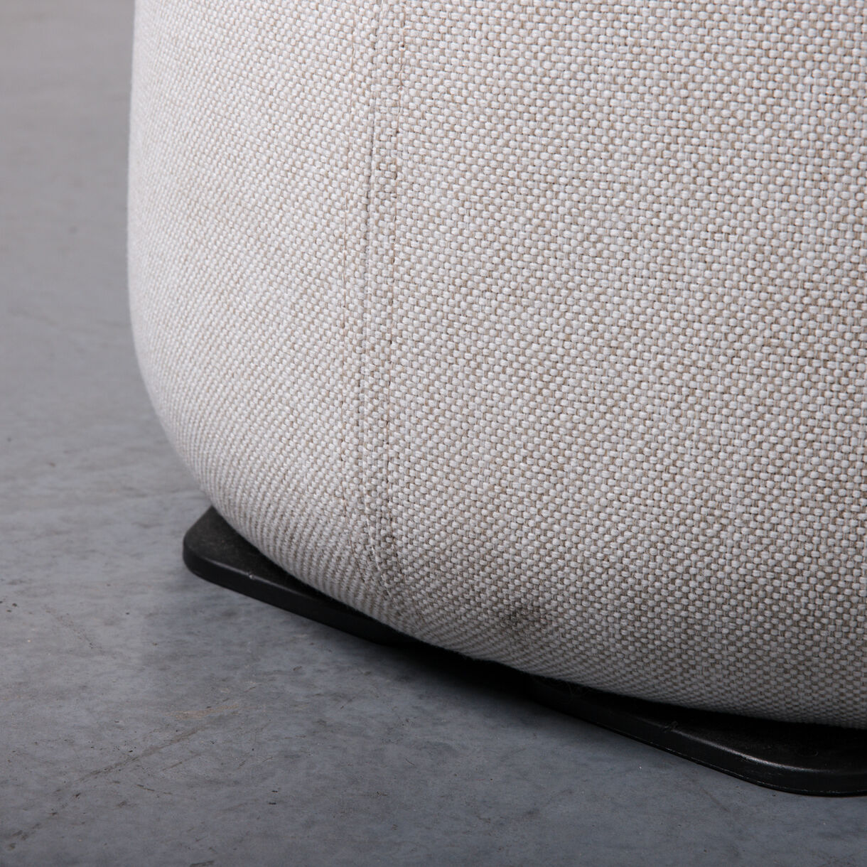 Lasso Stool, White