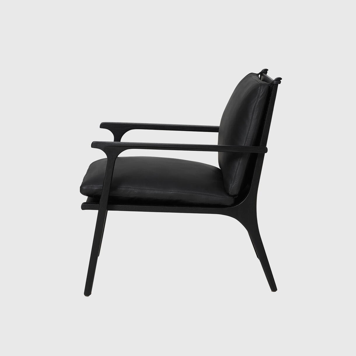 Rén Lounge Chair, Large, Onyx Oak, Milano Leather - Black 2522