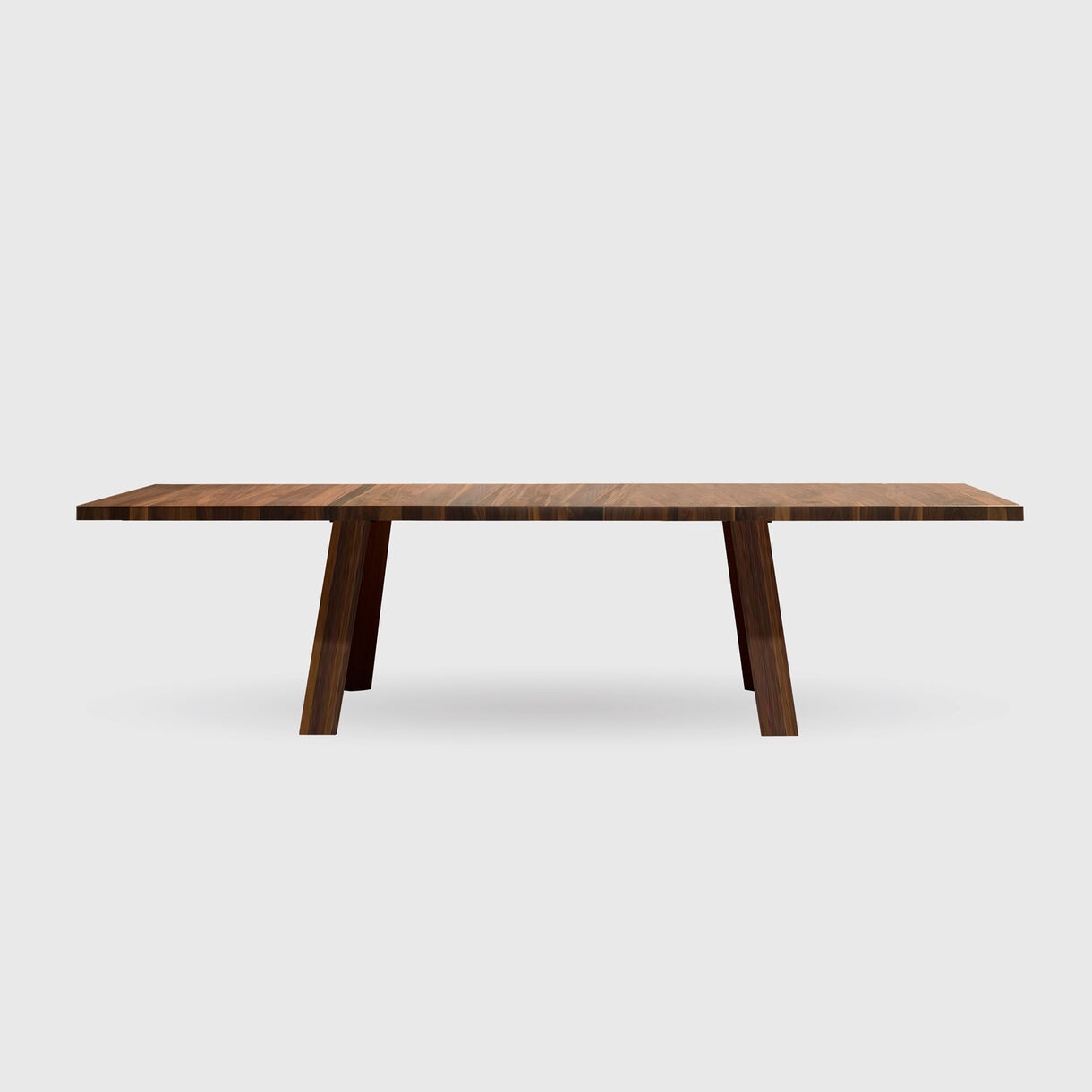 Tadeo Table, Nutwood