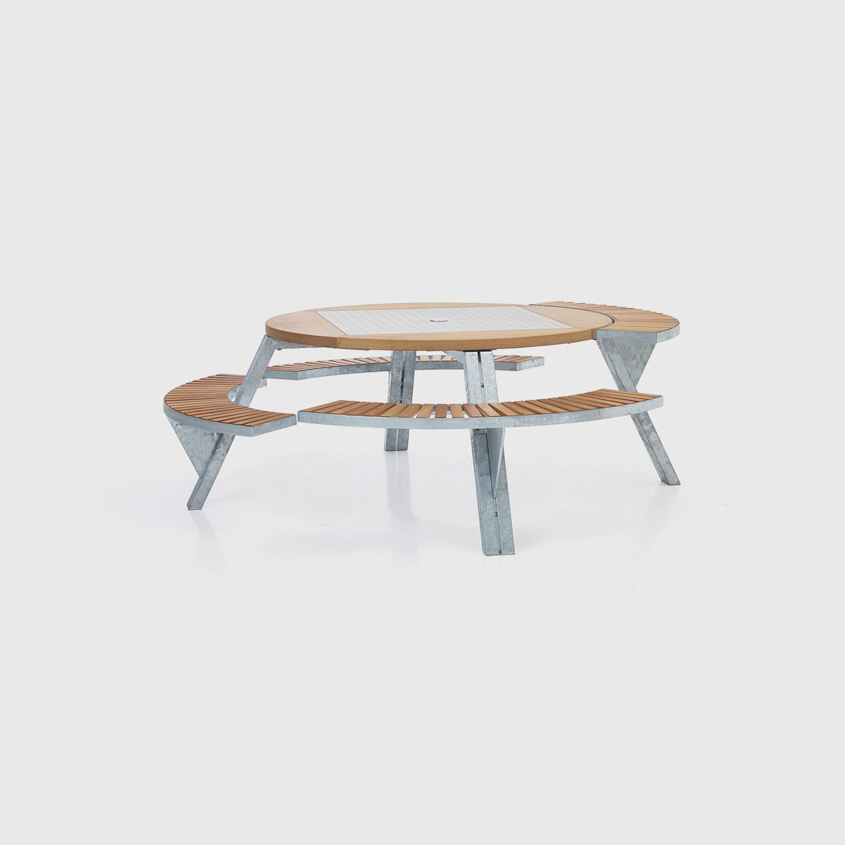 Gargantua Outdoor Table
