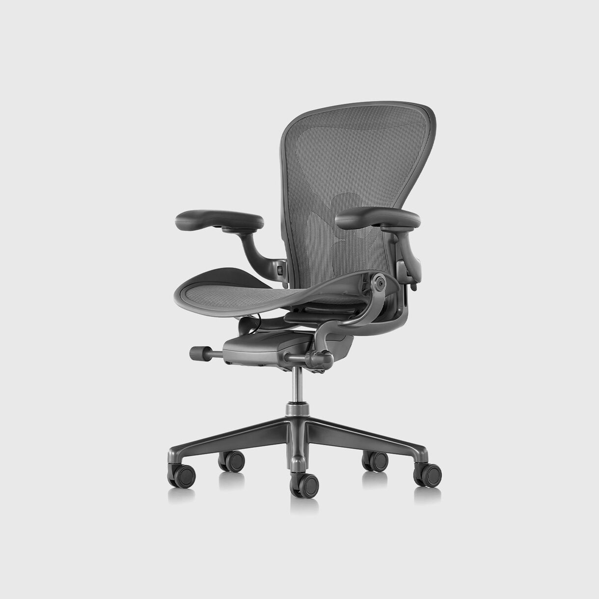 Aeron Chair, Size C, Carbon