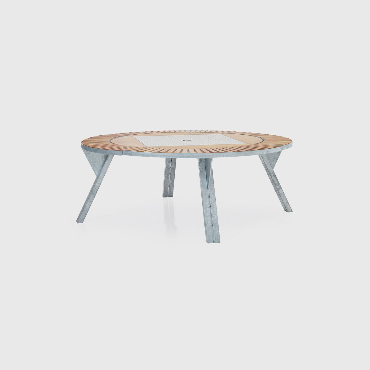 Gargantua Outdoor Table