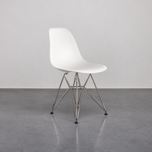 Eames&reg; Moulded Plastic Side Chair, Wire Base