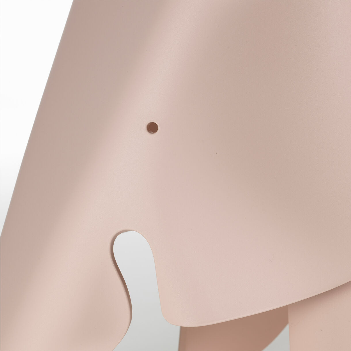 Eames Elephant RE, Pale Rose
