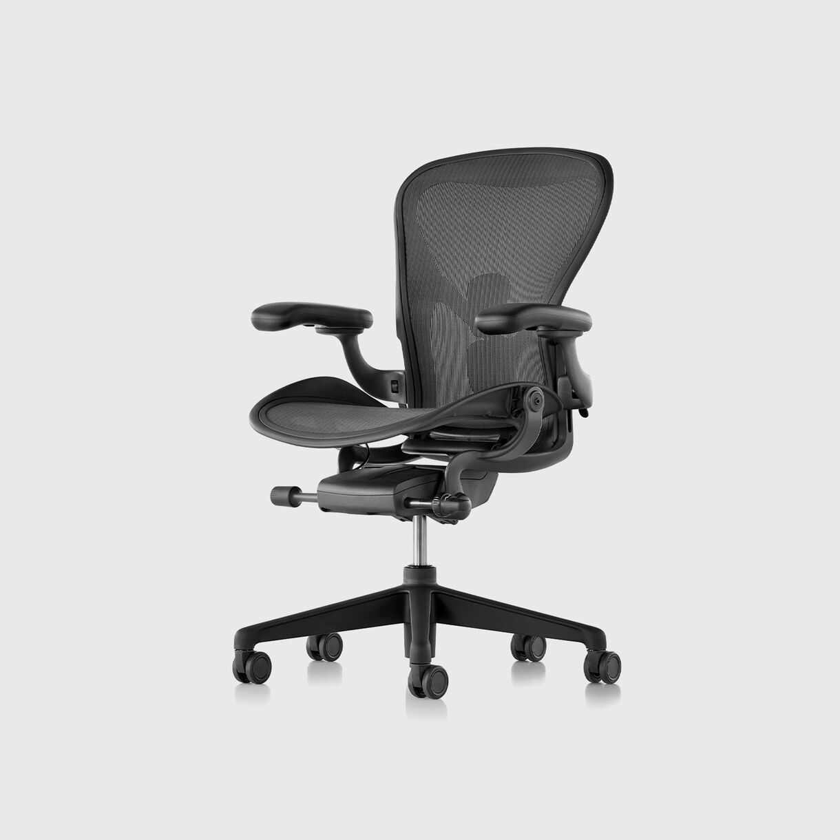 Aeron Chair, Size C, Graphite