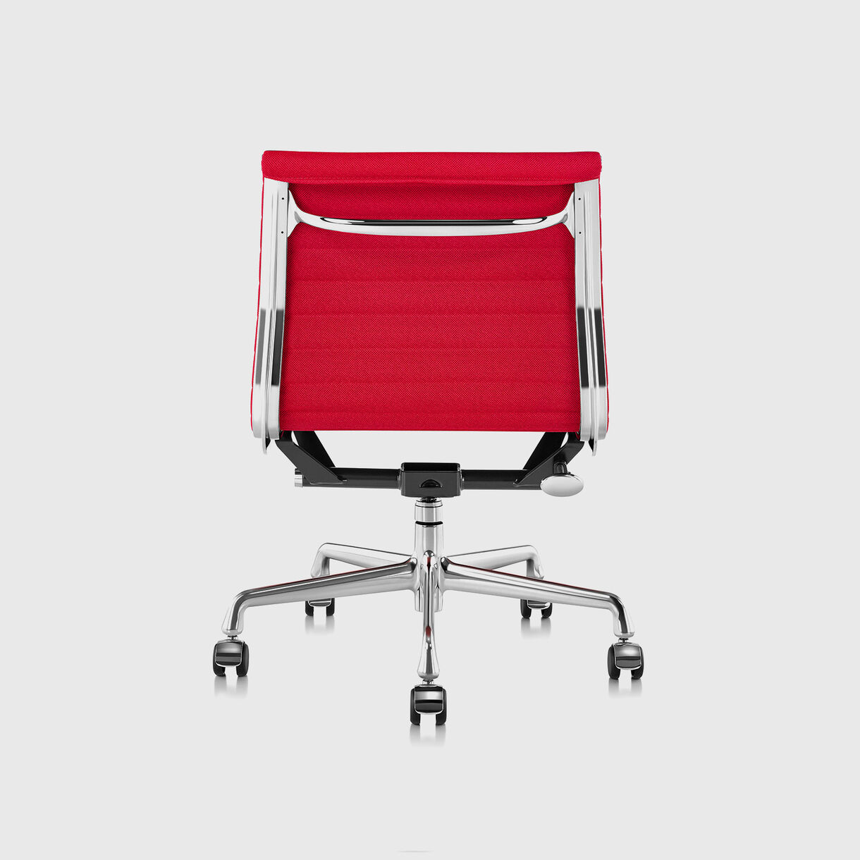 Eames Aluminium Group Chair