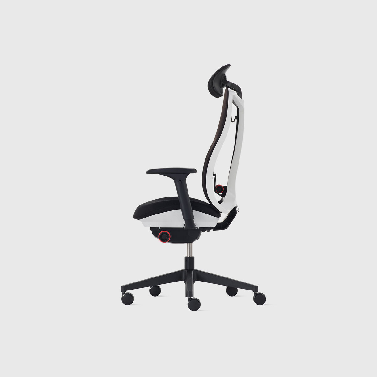 Vantum Gaming Chair, Black & Polar