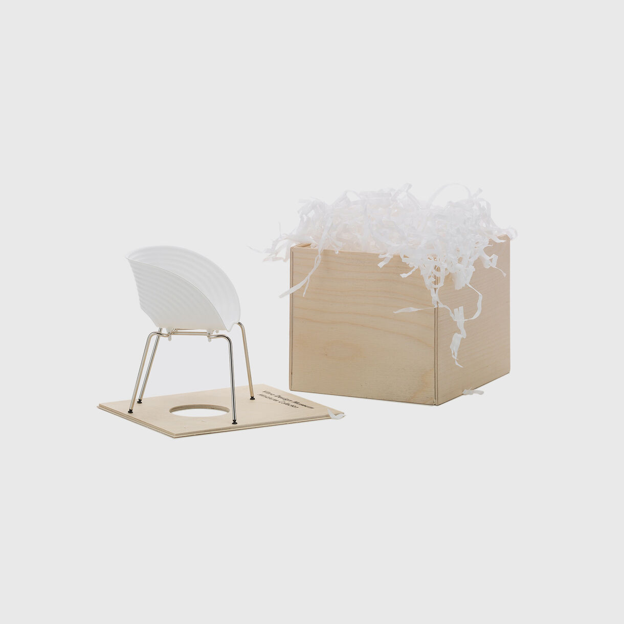 Miniatures Tom Vac Chair