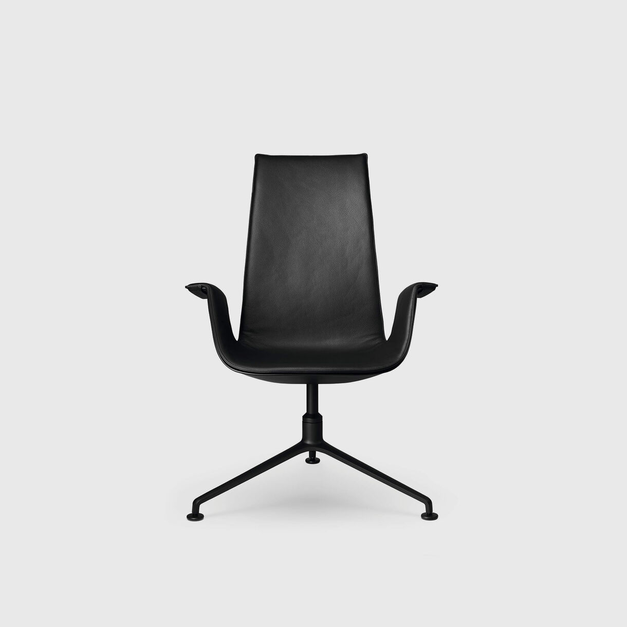 FK Bucket Chair, Highback, Black Leather