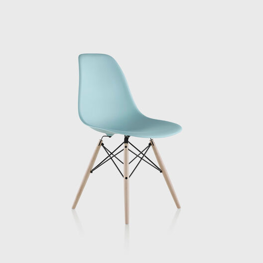 Eames&reg; Moulded Plastic Side Chair, Dowel