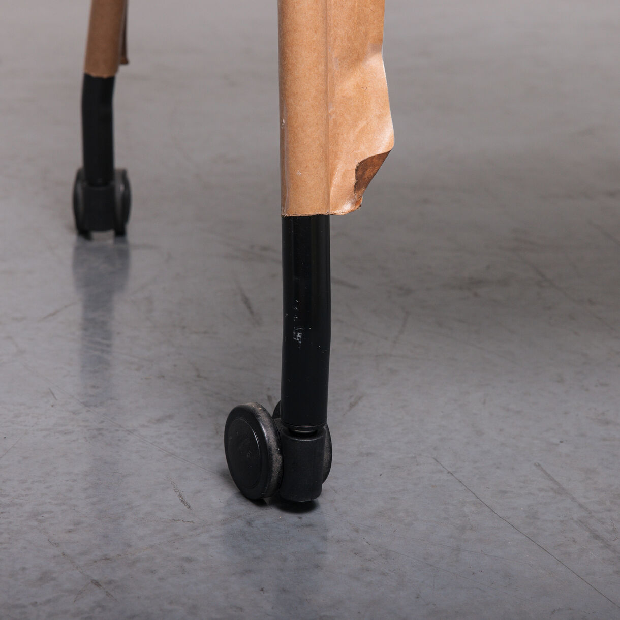 Caper Stacking Chair, with Arms, Black
