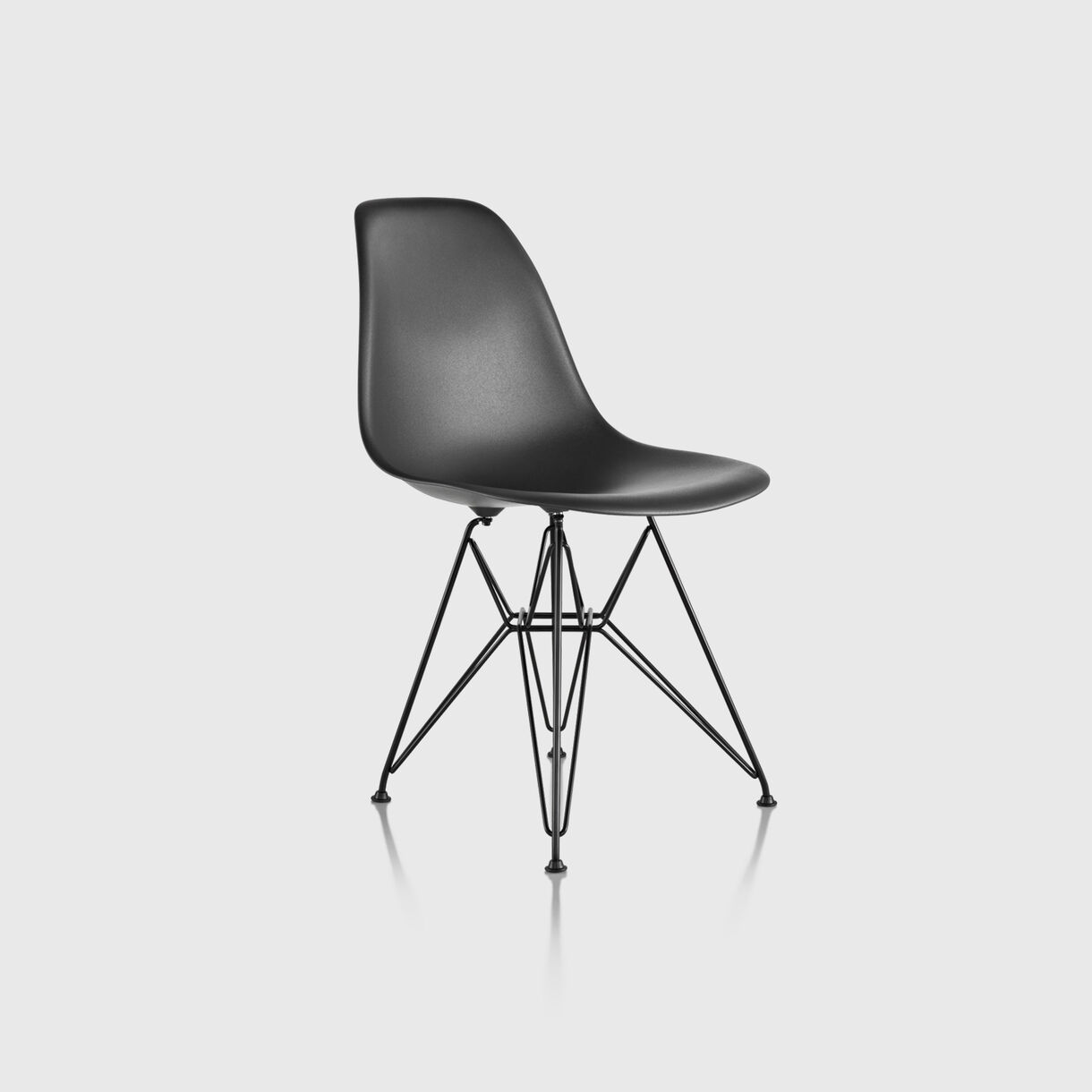 Eames Moulded Plastic Side Chair, Wire Base, Black