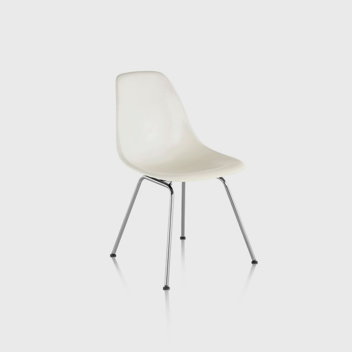 Eames Moulded Plastic Side Chair
