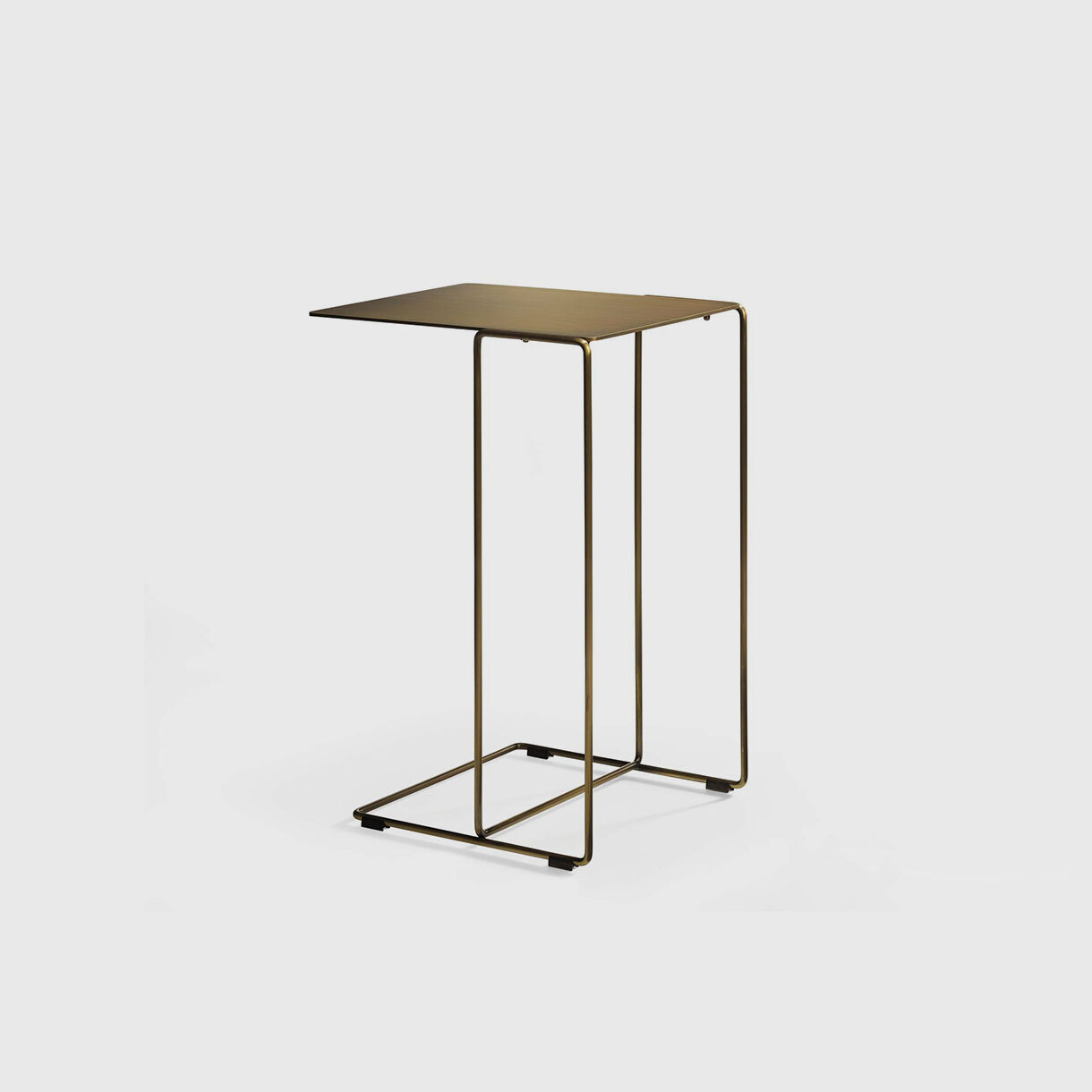 Oki Side Table, Small T1, Brass