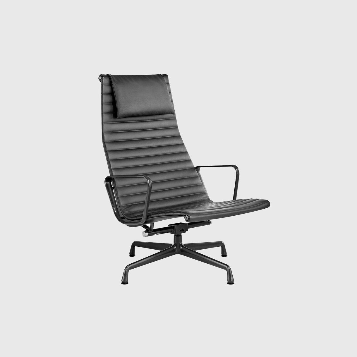 Eames Aluminium Group Lounge Chair
