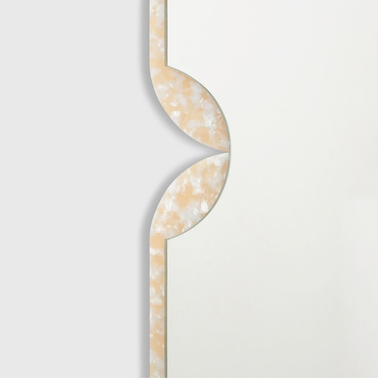 Petal Mirror, Oyster