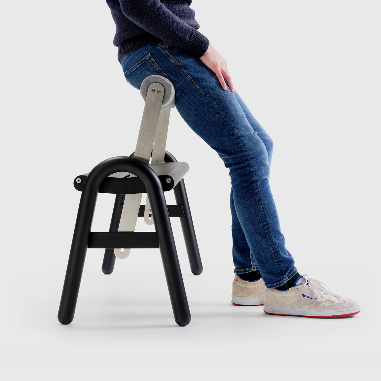 AMAi High & Low Bench, Black & Grey Chin&eacute;