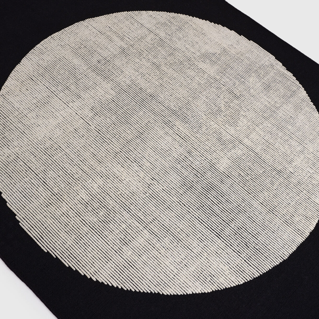 Disc Rug, Black