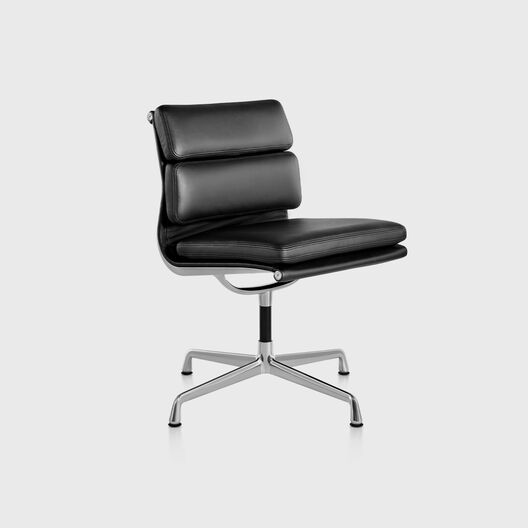 Eames&reg; Soft Pad Side Chair