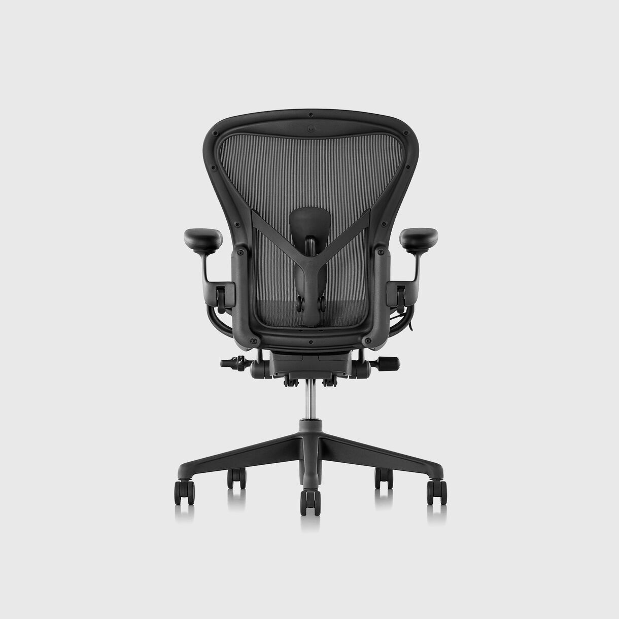 Aeron Chair, Size C, Graphite