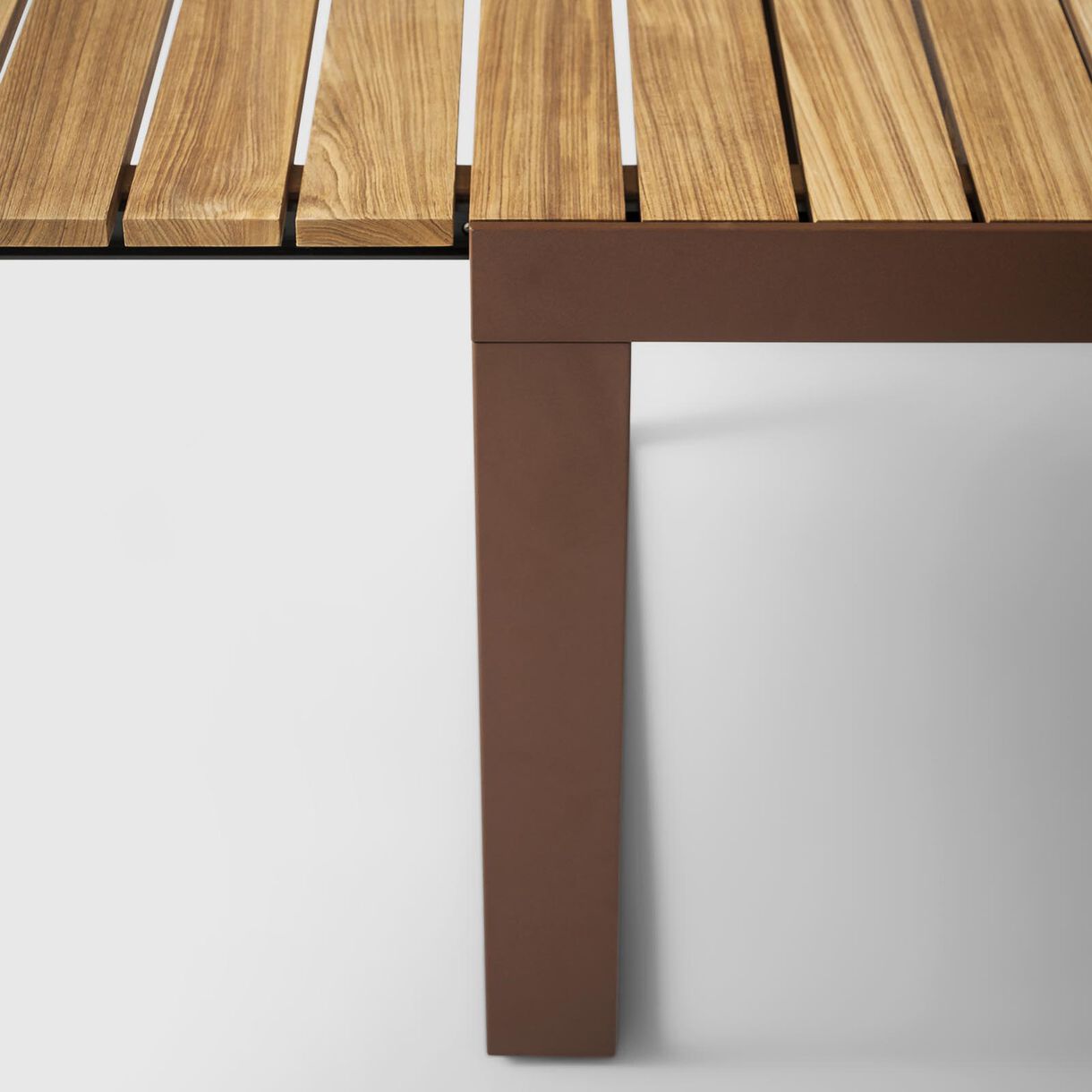 Spinnaker Table