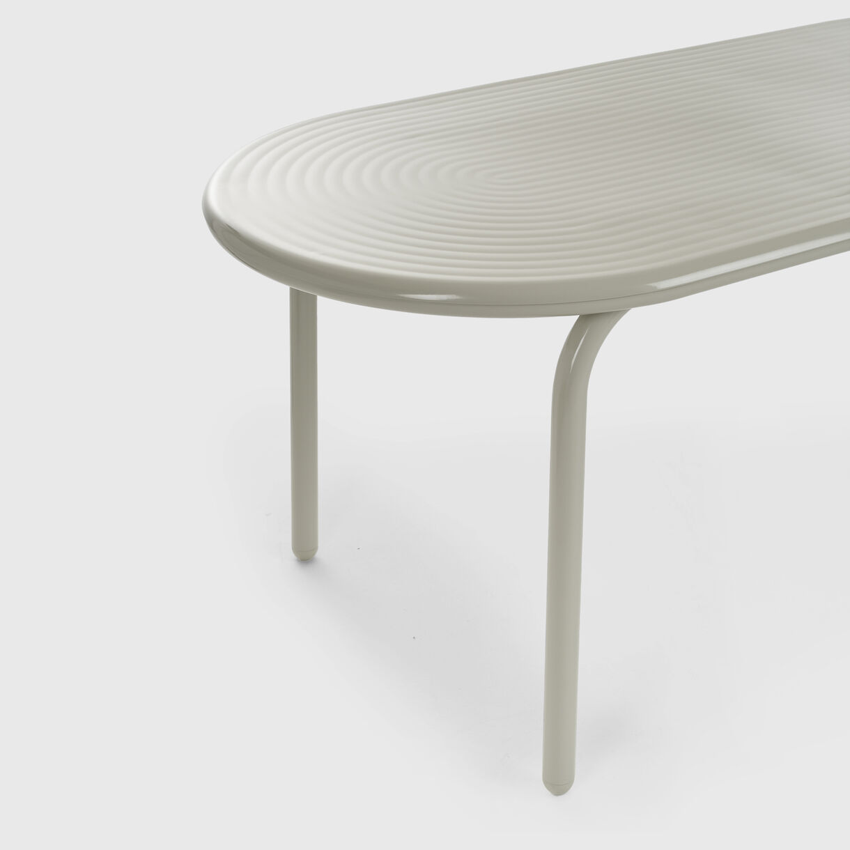 Groove Table, Putty