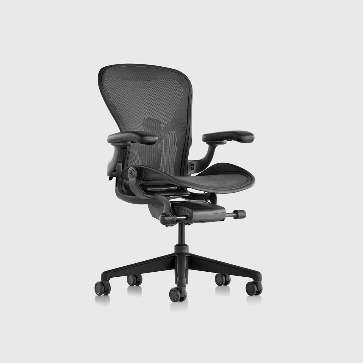 Aeron Chair, Size C, Graphite